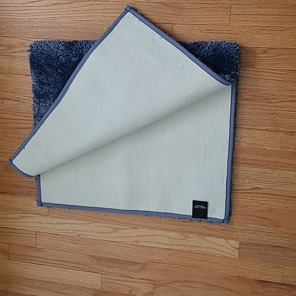 Simply Vera Premium Luxury Bath Rug 24" x 40" - Picture 3 of 4